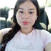 Soy una estudiante apasionada por la enseñanza del inglés y me encanta trabajar con niños.